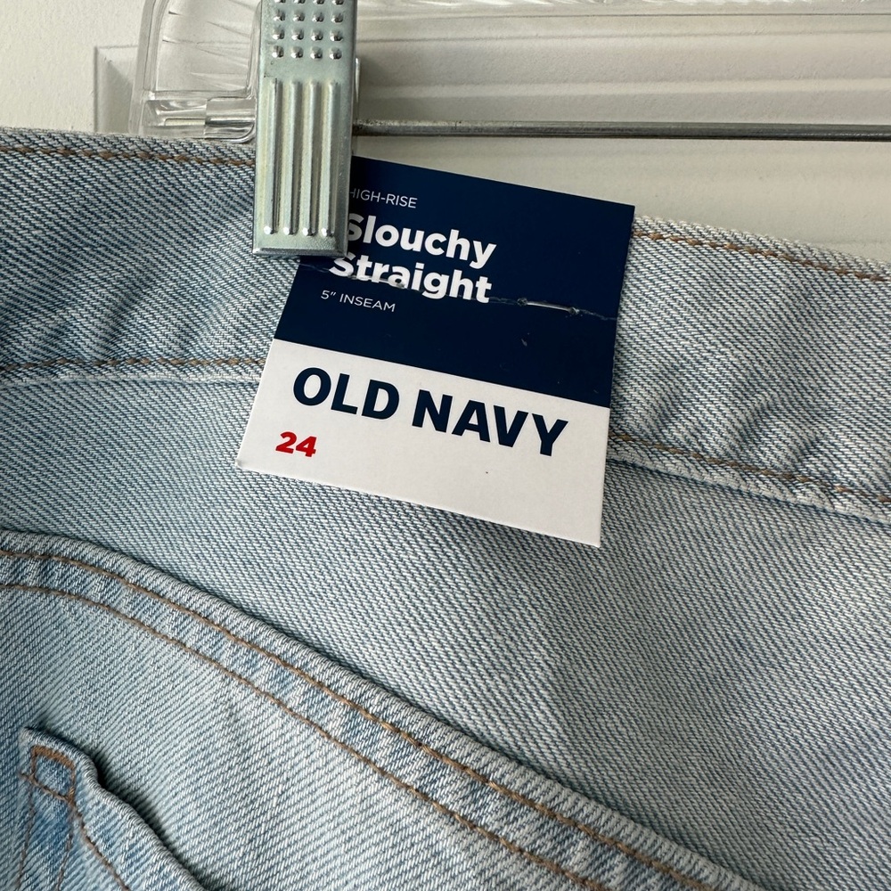 Old Navy Womens High Rise Slouchy Straight Jean Shorts Light Wash‎ NWT Summer - Picture 7 of 8
